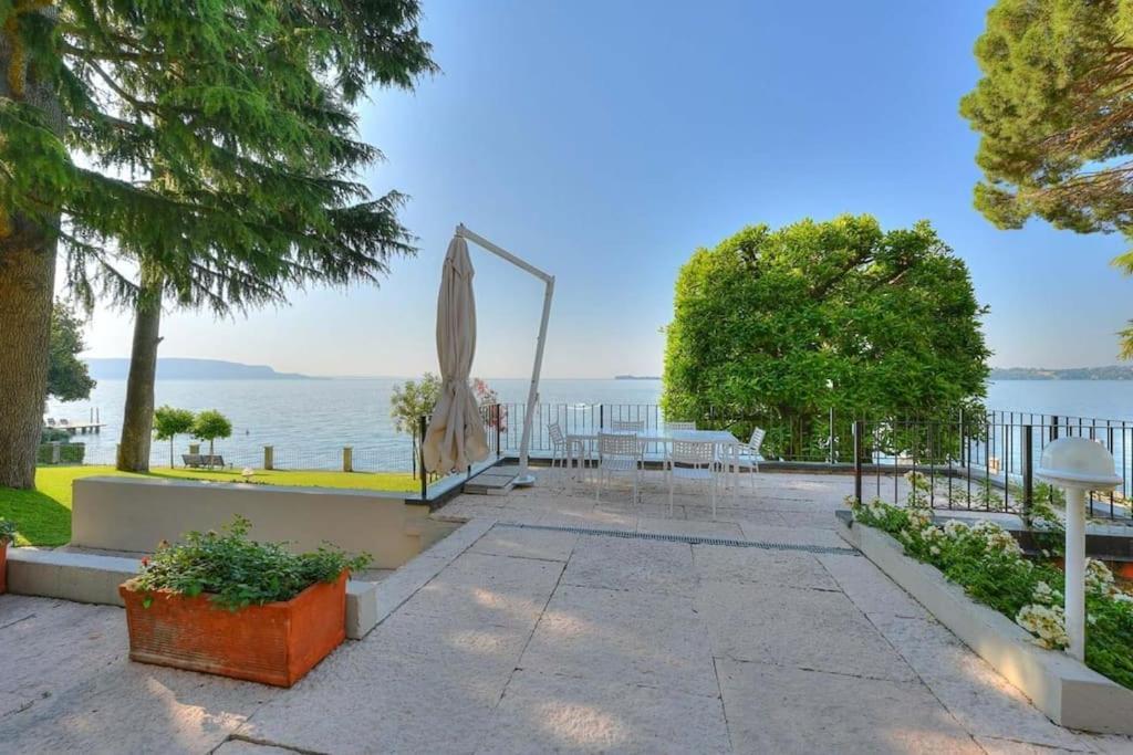 Appartamento 33 Rose Гардоне Ривьера Экстерьер фото